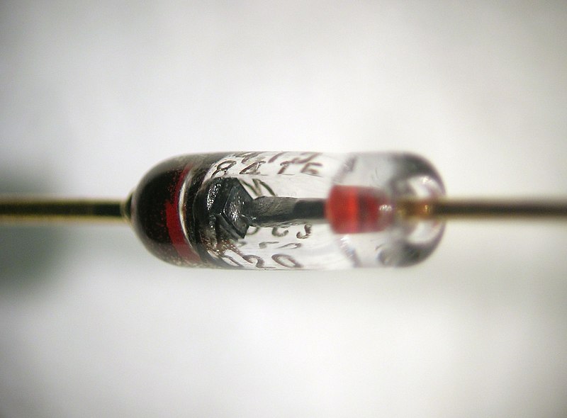 Fotografía de un diodo semiconductor.
