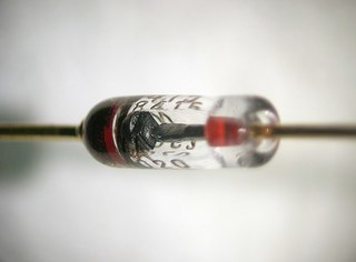Fotografía de un diodo semiconductor.