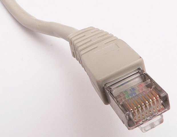 _images/informatica-ethernet-cable.jpg