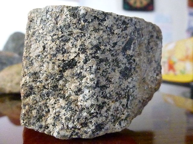 Piedra de granito sin pulir